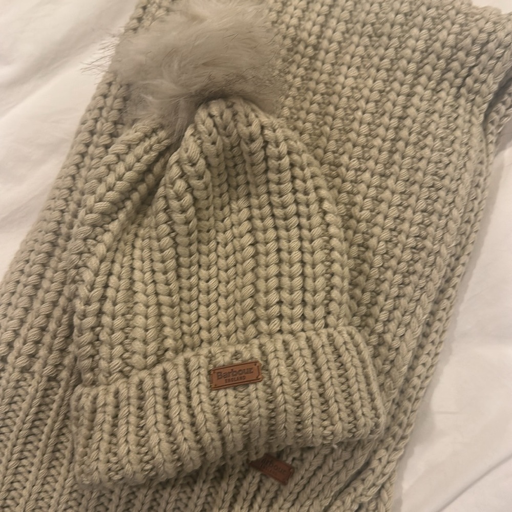 Barbour hat and scarf set